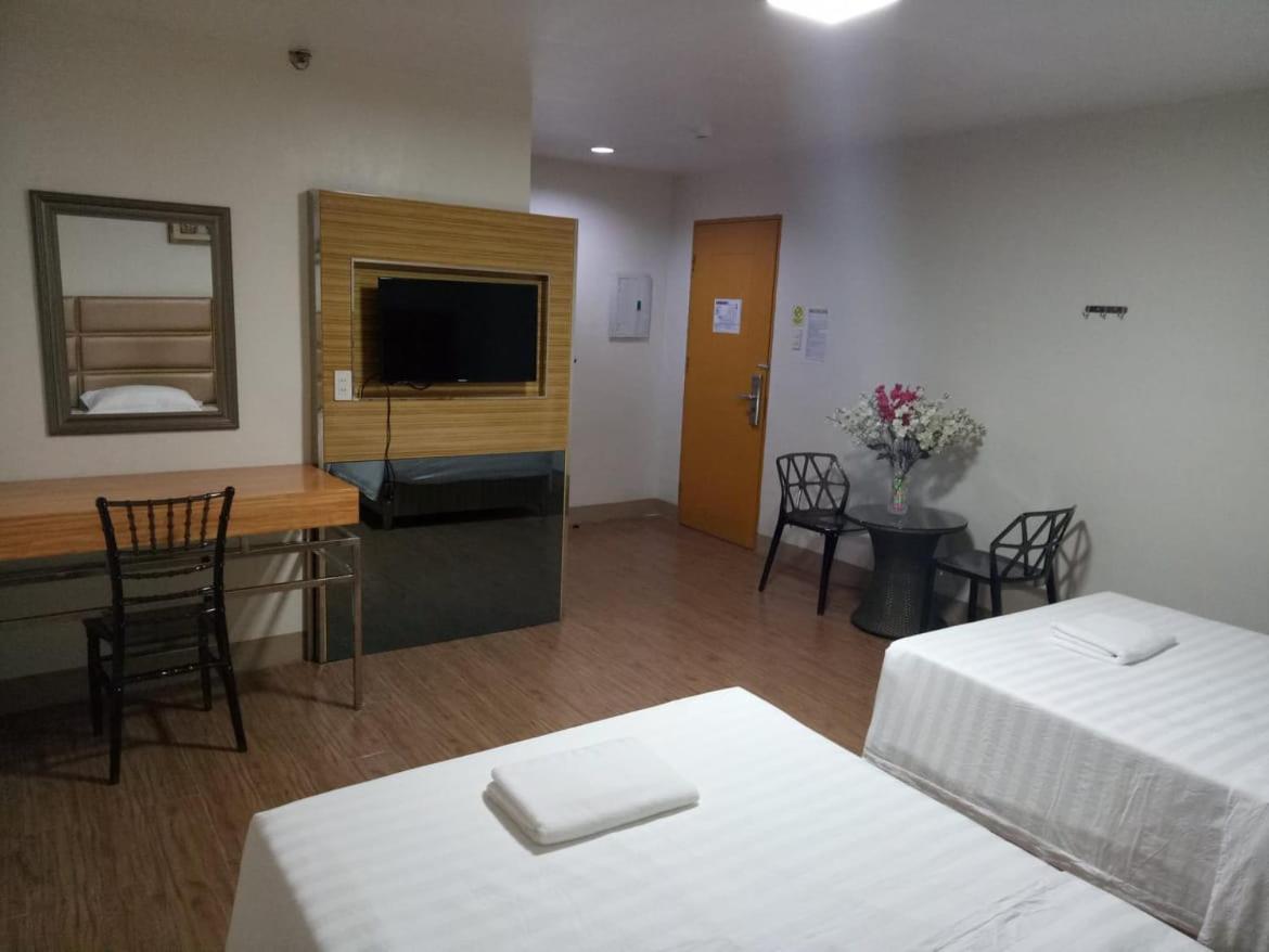 Meaco Royal Hotel - Batangas City Luaran gambar