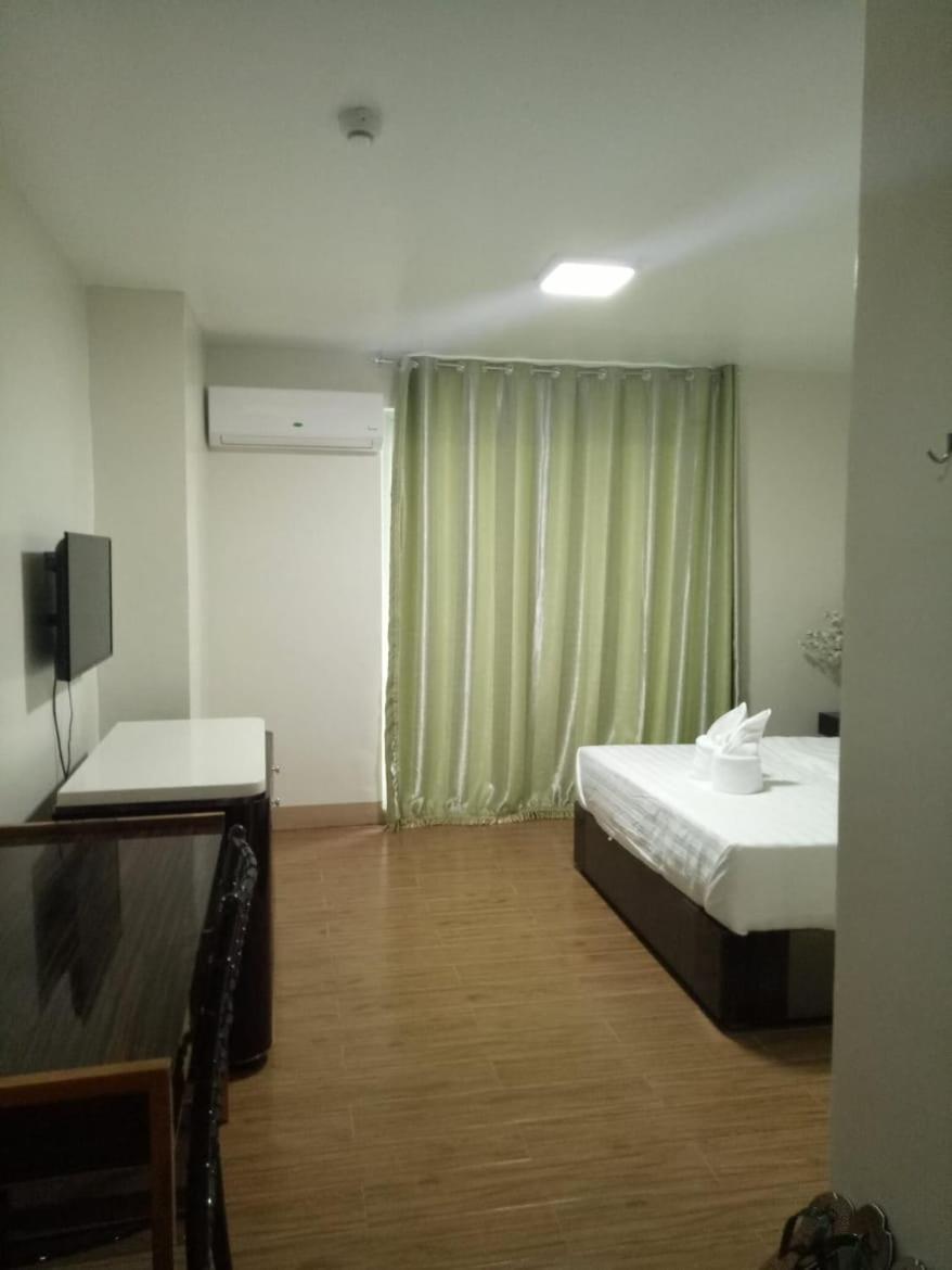 Meaco Royal Hotel - Batangas City Luaran gambar