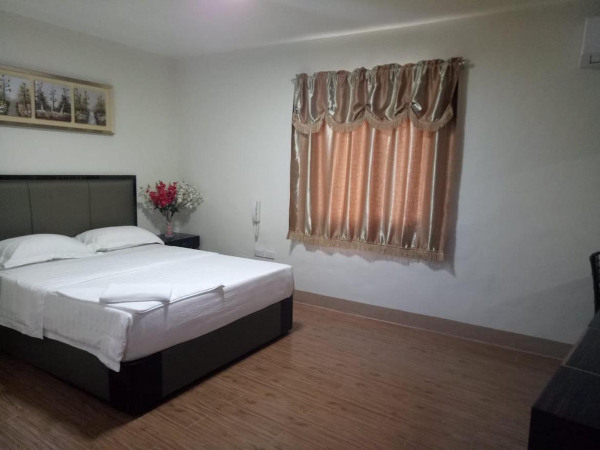 Meaco Royal Hotel - Batangas City Luaran gambar