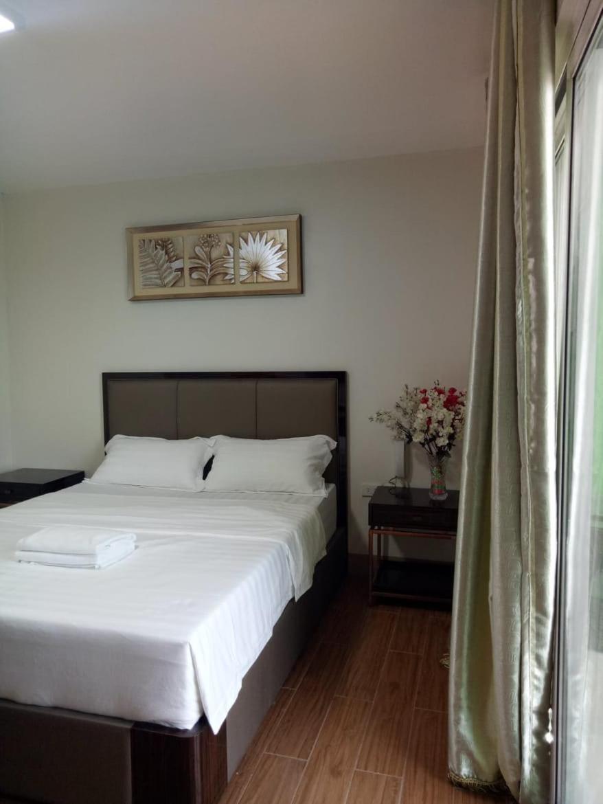 Meaco Royal Hotel - Batangas City Luaran gambar